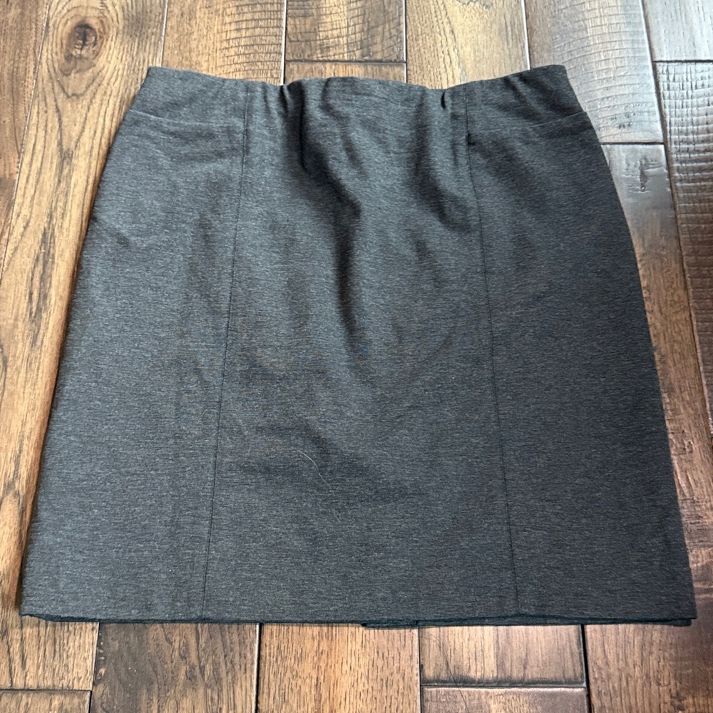 JJill grey ponte pencil skirt Petite Medium